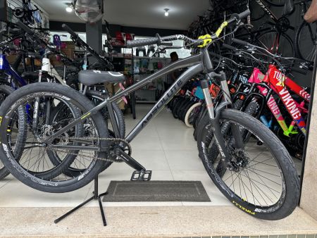 BICICLETA ABSOLUTE BRUTUS CUBO BARRULHENTO