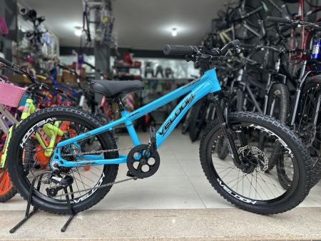 Bicicleta aro 20 c/marcha e suspensão.